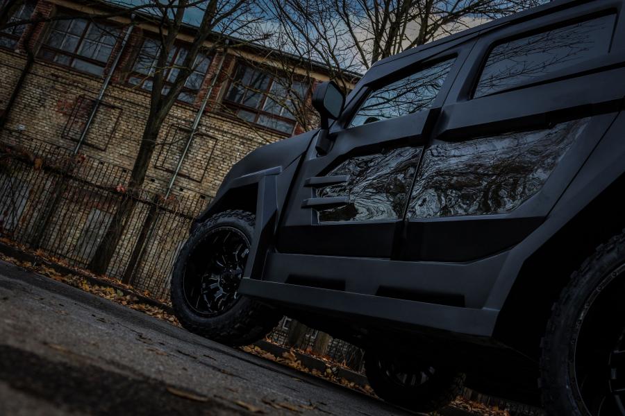 Детали экстерьера Dartz Prombron Black Stallion 2019 года  (фото 21 из 25)